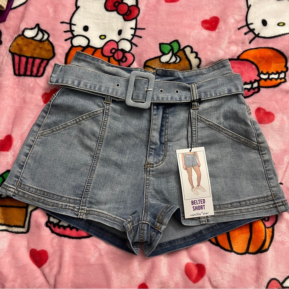 Belted Denim Women’s Shorts NWT